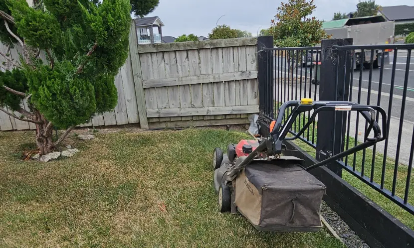Lawn mowing and care service in Papakura, Auckland